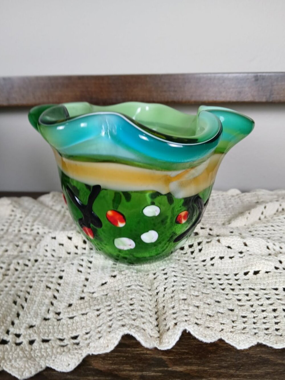 Viz Art Glass Hand Blown Ruffled Edge Bowl Abstract Modern Vase Green Gold Red
